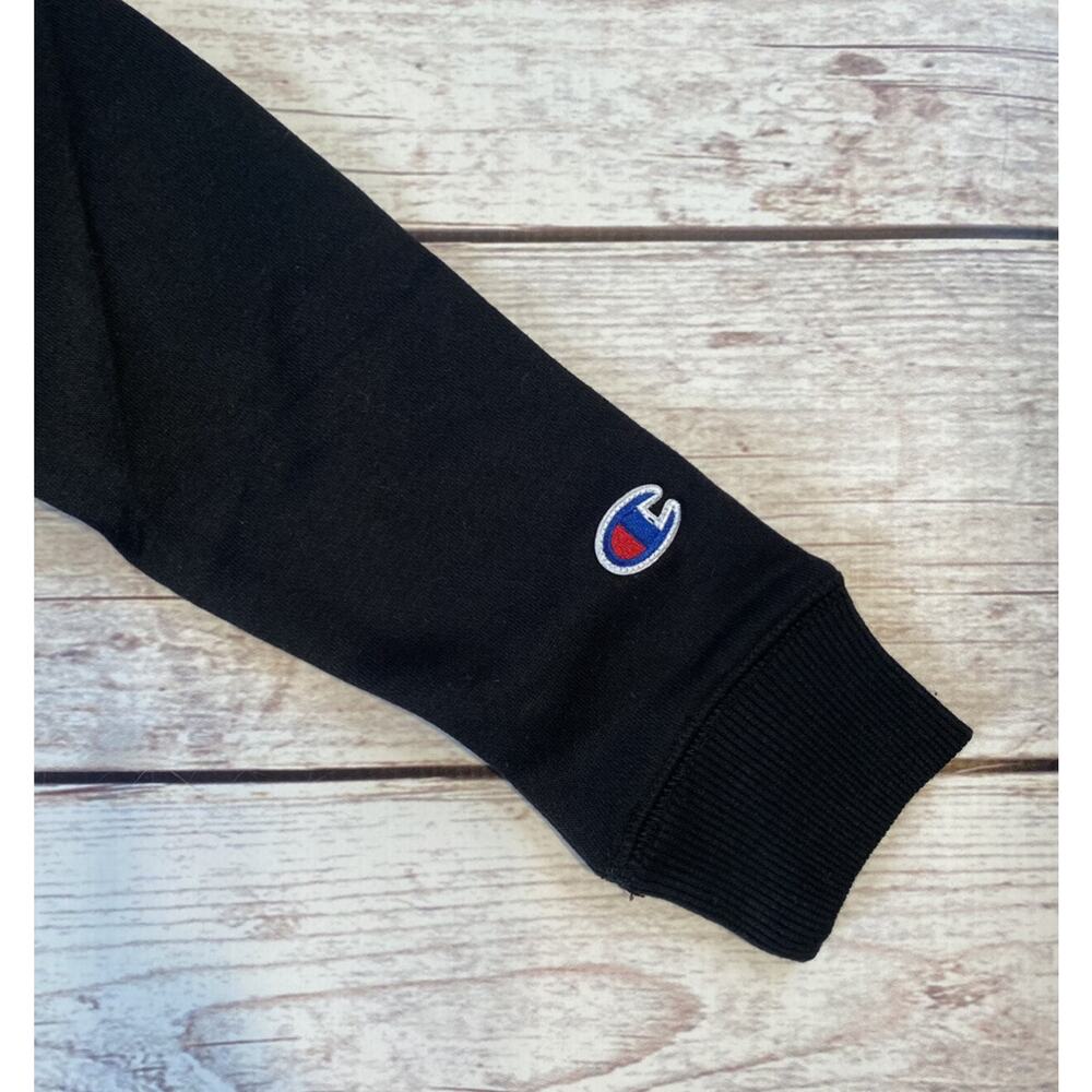 NEW Champion • Hoodie - Picture 6 of 6